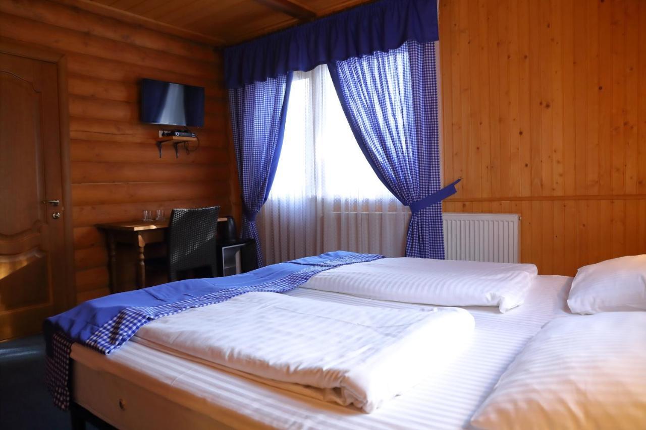 Royal Village Resort Bukovel Exterior photo